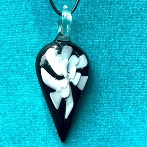 Vintage Art Glass Pendant Necklace